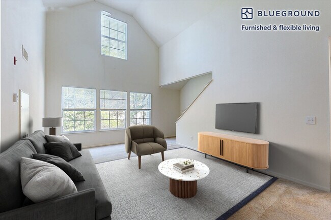 Building Photo - 313 Avalon Cir