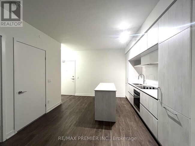 Photo du bâtiment - 2 David Eyer Rd