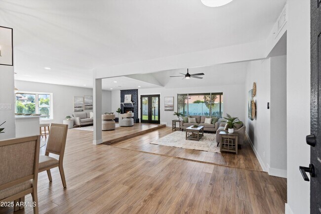 Foto del edificio - 4837 E Pershing Ave