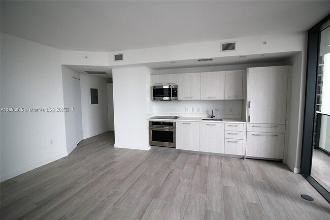 Foto del edificio - 55 SW 9th St