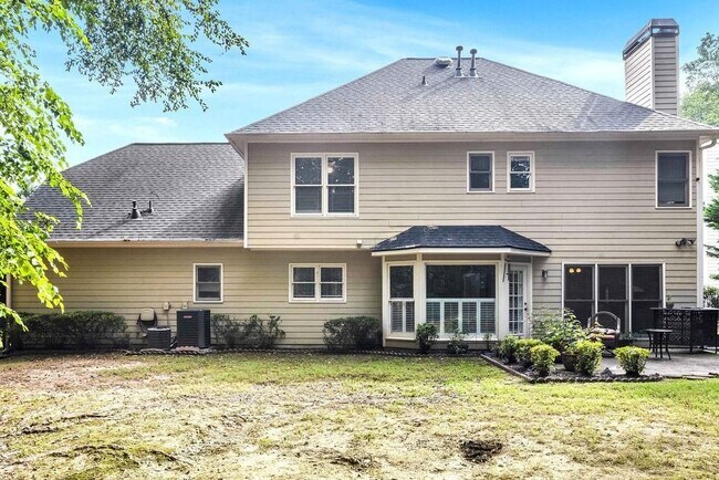 Building Photo - 3247 Blackstone Run