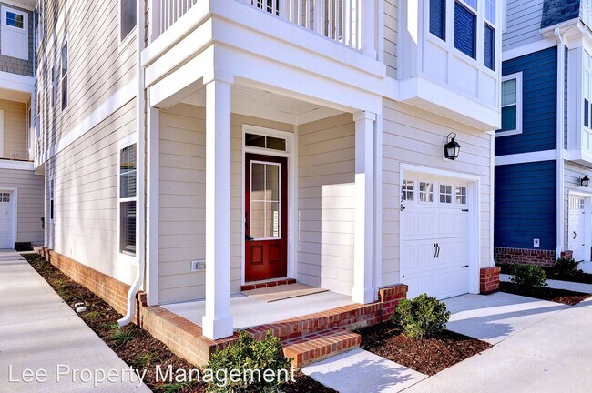 Building Photo - 3 br, 3.5 bath House - 138 Mizzen Quarter ...