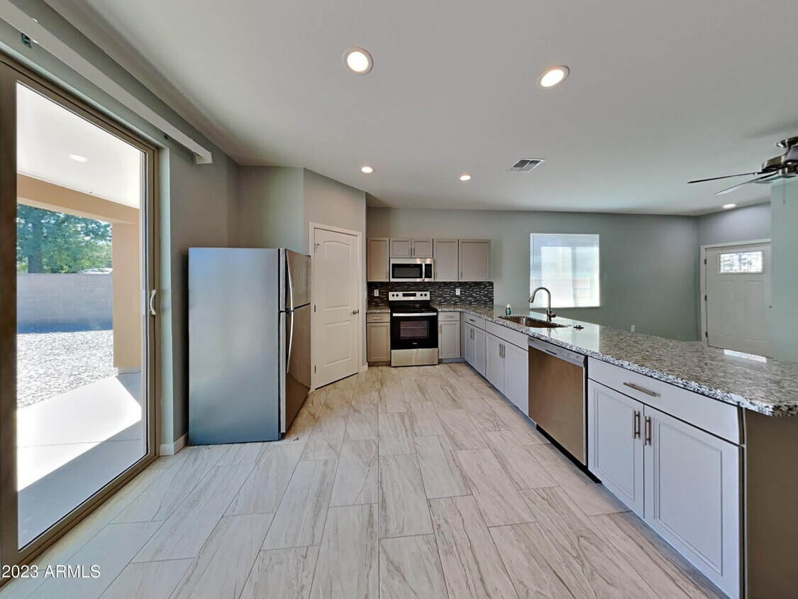 Primary Photo - 6041 S 8th Pl