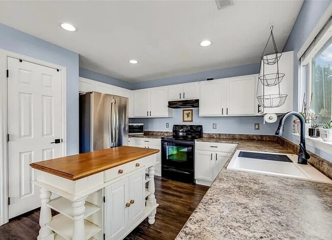 Foto del edificio - 5974 Turnstone Pl