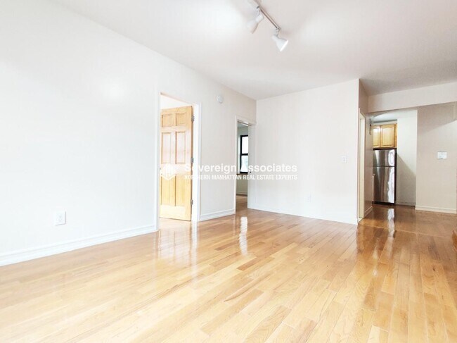 Foto del edificio - 715 West 172nd Street