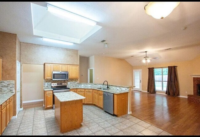 Foto del edificio - 5905 Garden View Dr