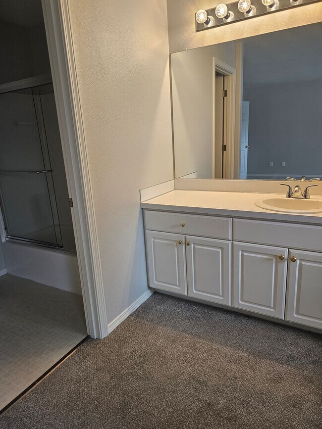Foto del edificio - 13200 SW Hidden Creek Pl