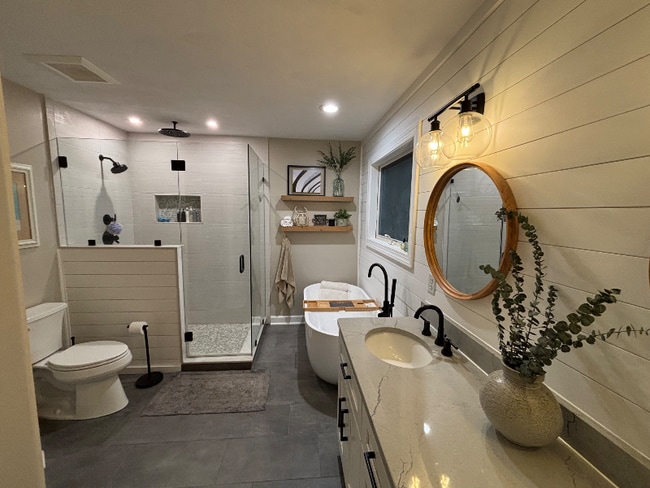 Building Photo - 717 Tallahassee Dr