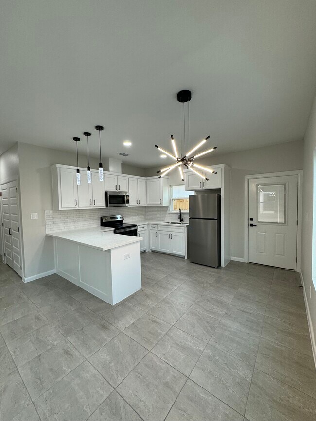 Foto del edificio - 3524 S Dominque Dr