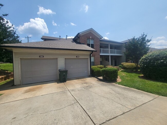 Building Photo - 7352 Michaels Landing Dr