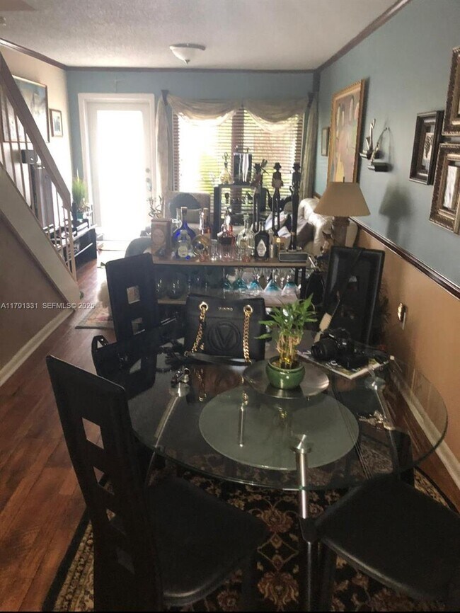 Foto del edificio - 248 Majorca Ave