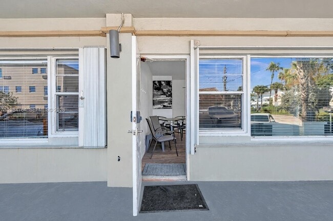 Building Photo - 4144 El Mar Dr