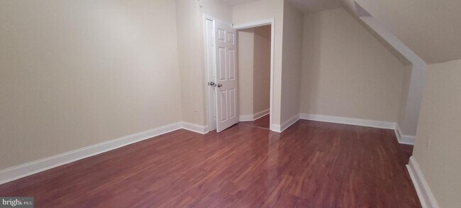 Building Photo - 54 Herman St