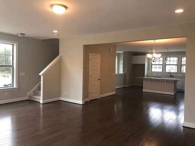 Foto del edificio - 913 Dalton Ridge Pl