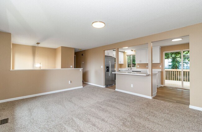 Building Photo - Snohomish Split level for Rent!