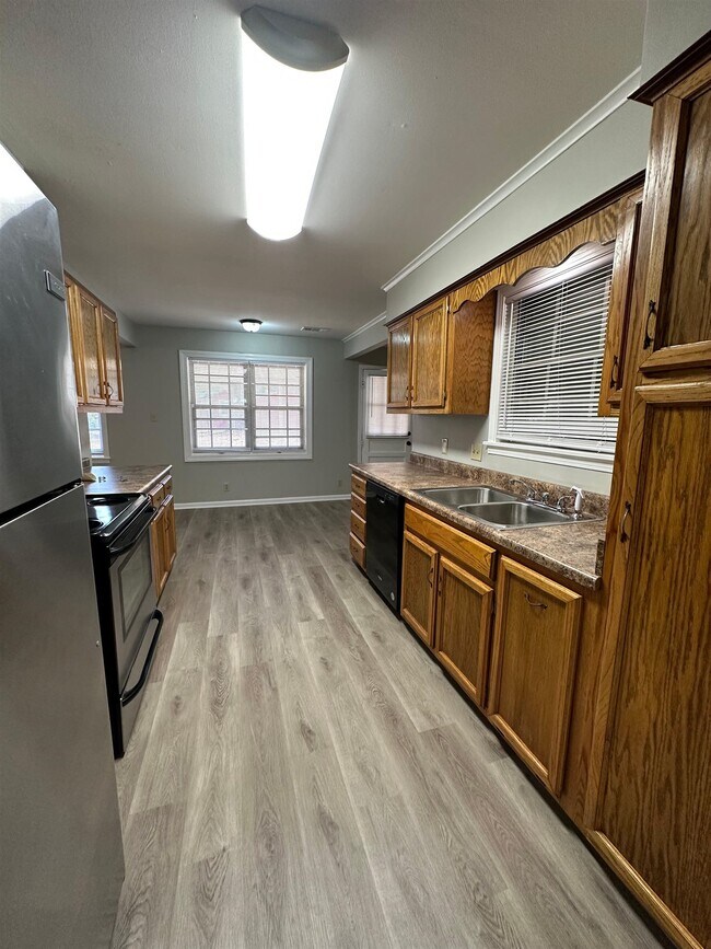 Foto del edificio - 2760 Bragg Ln