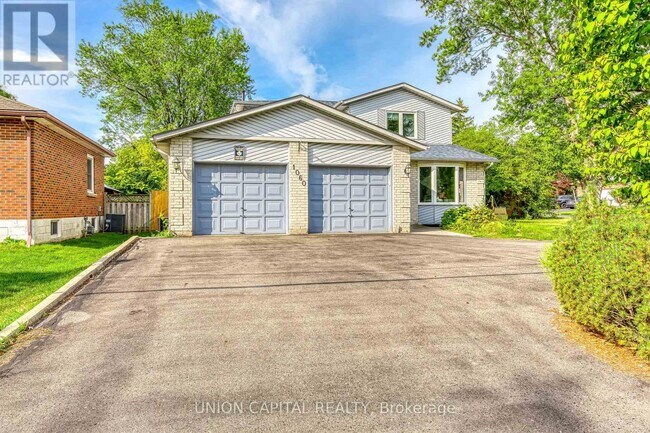 Building Photo - 1060 Glendor Ave