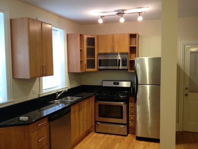 Foto del edificio - 7007 N Washtenaw Ave