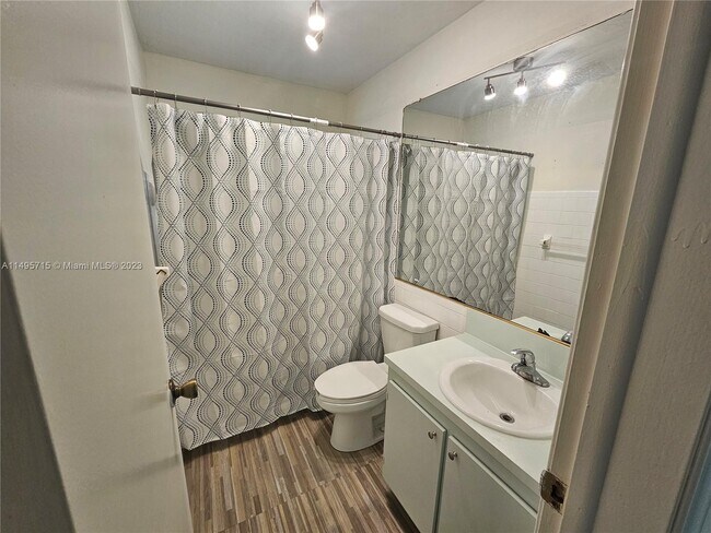Foto del edificio - 8363 NW 26th Pl