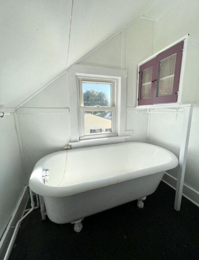 Foto del edificio - 806 E Loomis St