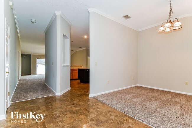 Building Photo - 3333 Horseshoe Trail Dr