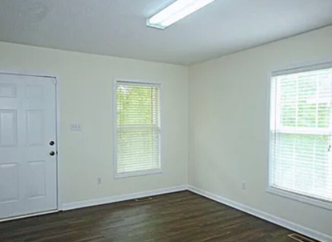 Foto del edificio - 41 E Castle Dr