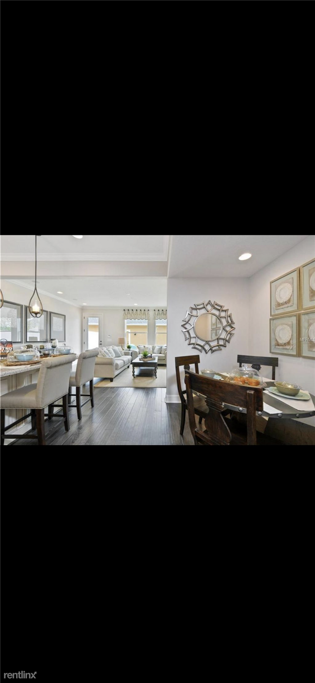 Building Photo - 3 br, 2.5 bath Townhome - 8979 Randal Park...