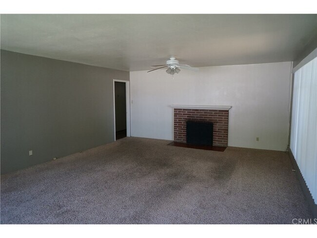 Foto del edificio - 502 W Sacramento Ave