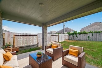 Building Photo - 9721 Chelsea St