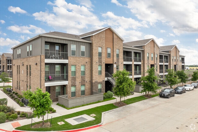 Building Photo - Aubrey Junction Apartments