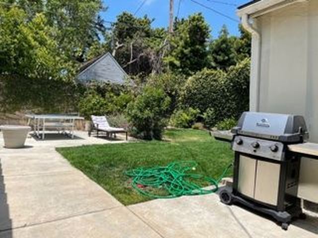 Primary Photo - 2103 Holmby Ave