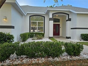 Building Photo - 10 Fringetree Ct