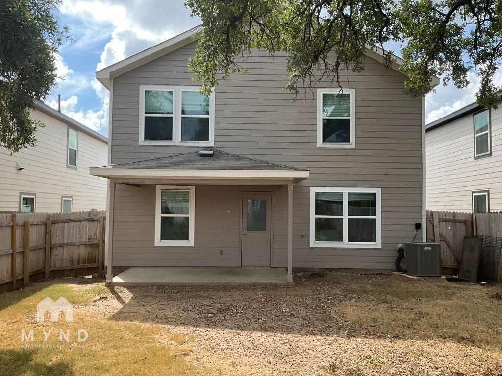 Building Photo - 13725 Crossbow Rdg