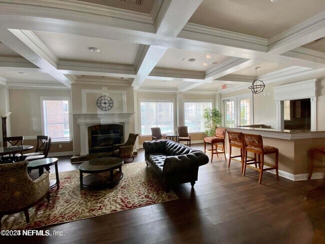 Building Photo - 7800 Point Meadows Dr