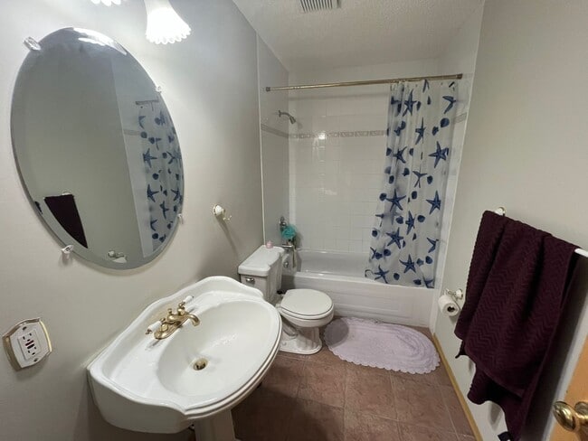 Building Photo - 468 Douglas Glen Pt SE