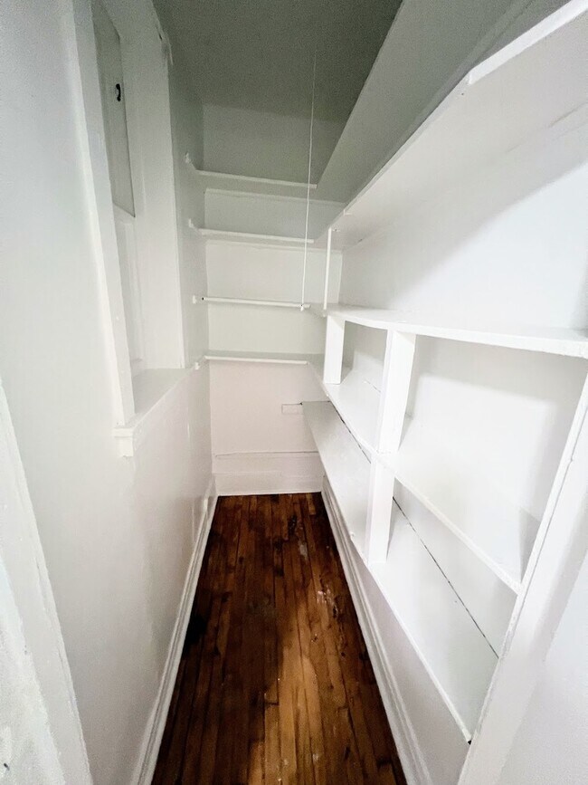Foto del edificio - 3205 W Cortland St