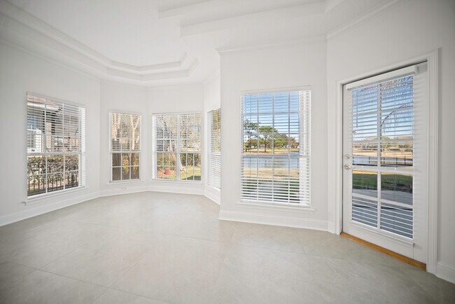 Foto del edificio - 10061 Vineyard Lake Rd E