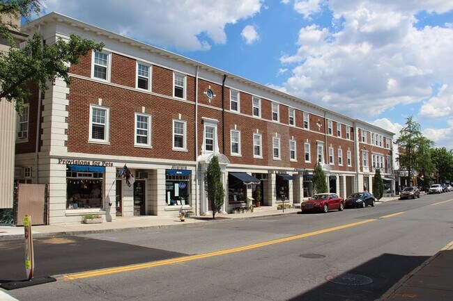 Foto del edificio - 100 Kraft Ave