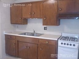 Building Photo - 1 Bedroom, All Vinyl Flooing, Large Yard