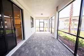Building Photo - 5707 N Honore Ave