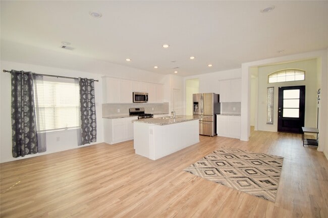 Foto del edificio - 3735 Rock Ledge Dr