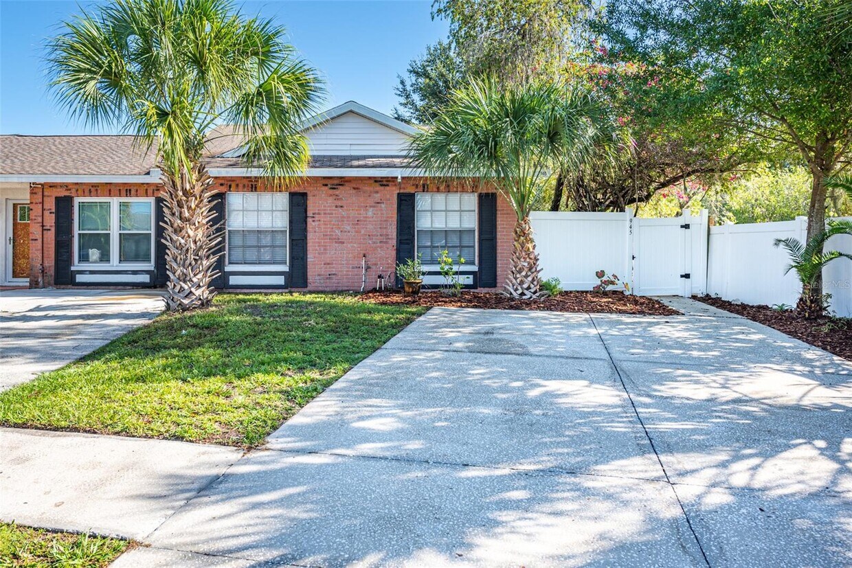 Foto principal - 945 Burlwood St