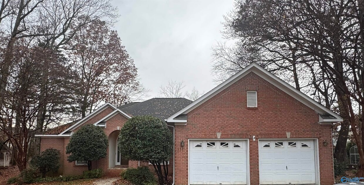 Foto principal - 113 Montrose Dr