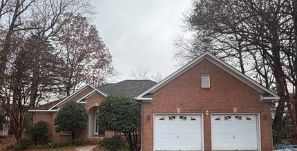 Building Photo - 113 Montrose Dr