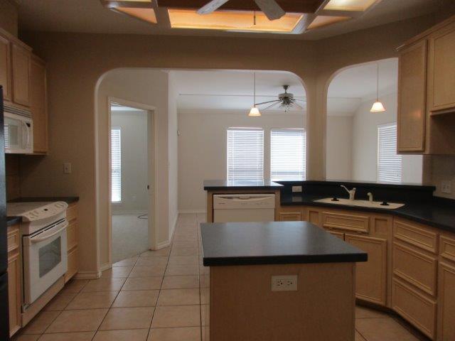 Building Photo - 15214 Caravel Dr