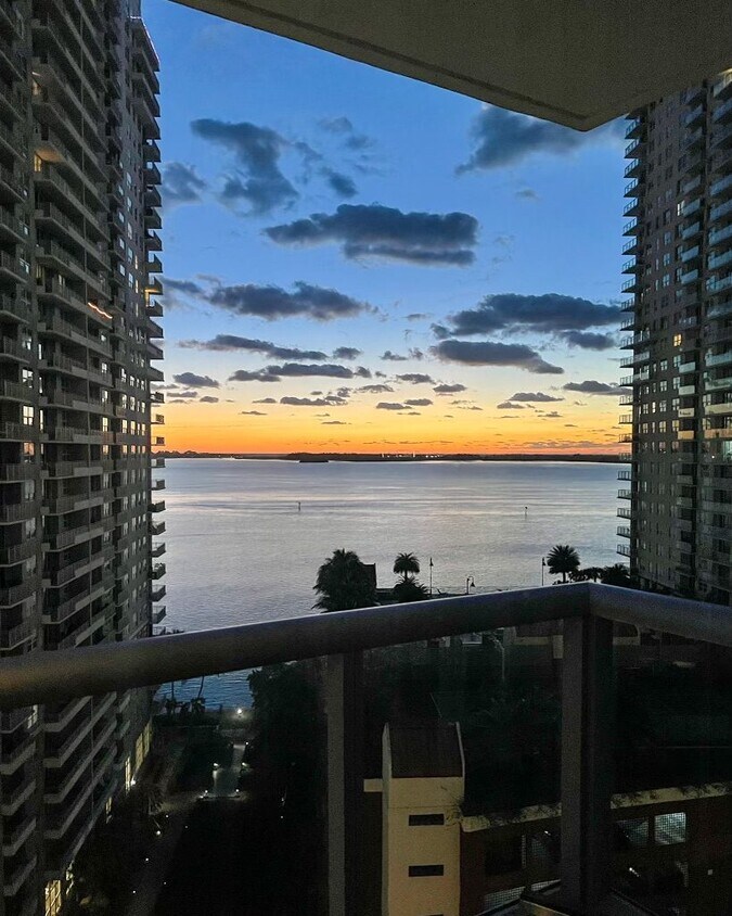 Foto del edificio - 150 SE 25th Rd