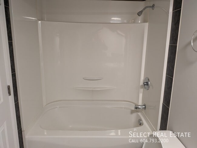 Building Photo - 1755 No 9 Highway212