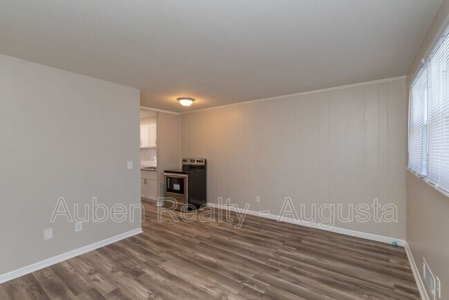 Foto del edificio - 1602 Johns Rd