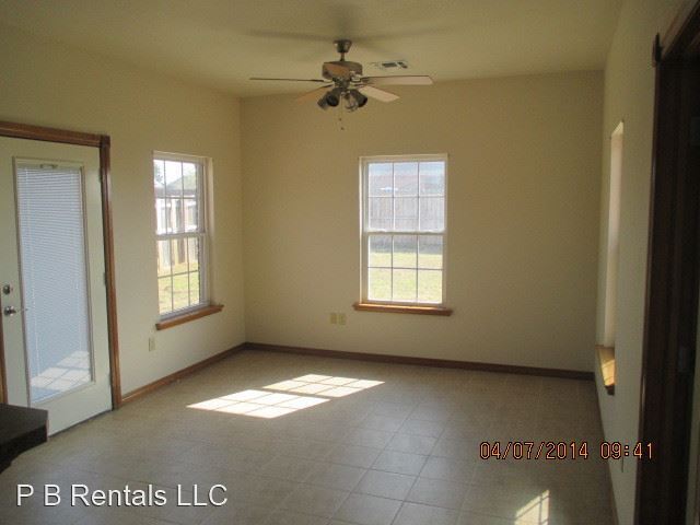 Building Photo - 3 br, 2 bath House - 608 Shady Oak Street