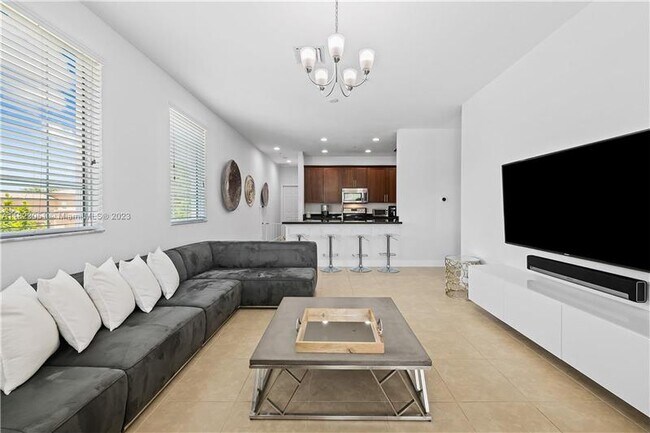 Foto del edificio - 1005 SW 147th Ave